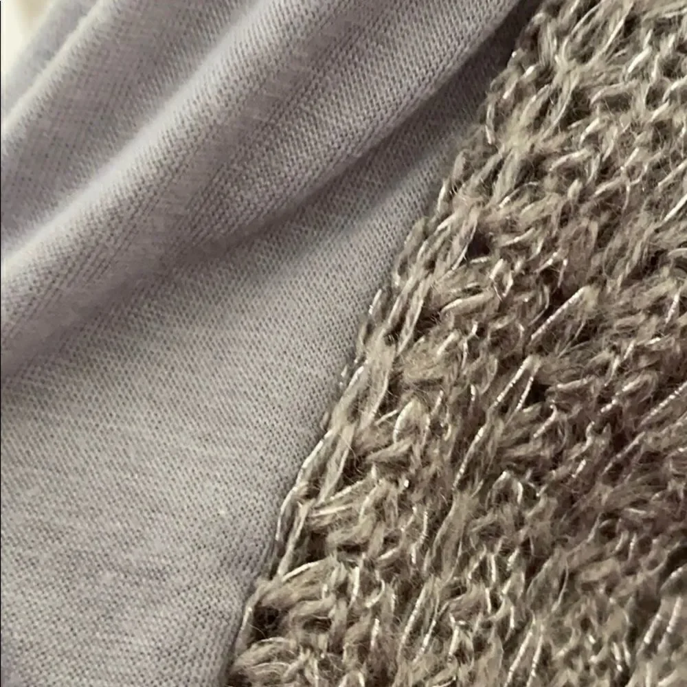 Tahari  Gray Knit Scarf